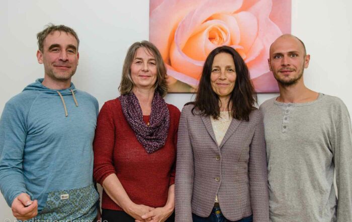 Meditationsleiter Ausbildung in Berlin - von re nach li ~ Lukas Denker - Angelika Wörthmüller - Maria Guder